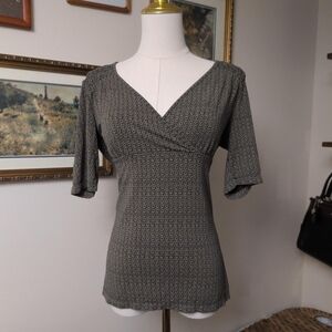 LOFT Black Patterned V-Neck Blouse